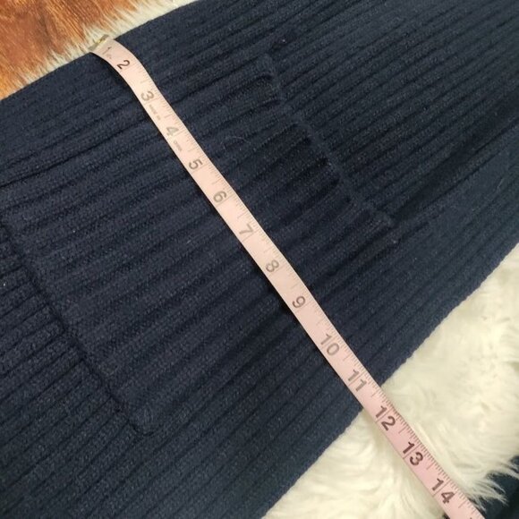 Navy Blue Cashmere Wool Blend With Pockets Ribbed Knit Scarf - Picture 6 of 7